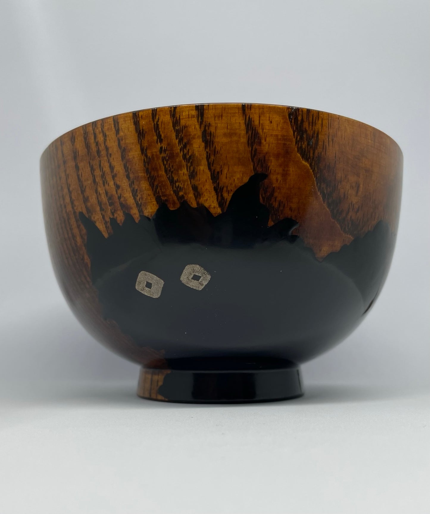 Ciotola di legno con URUSHI (SUZU)